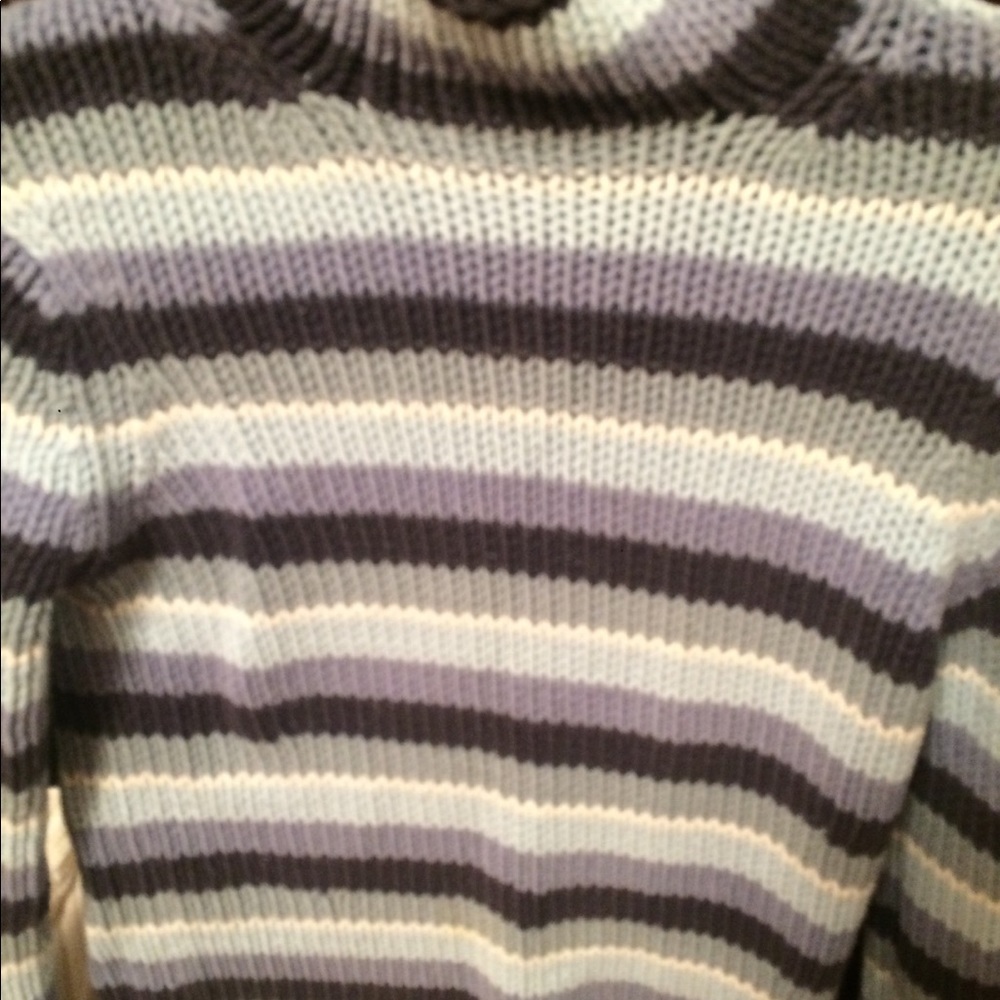Sweater fits more small than med